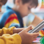 Valditara Cellulare a scuola sì ma non durante la lezione